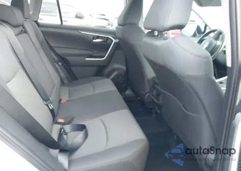 2022 Toyota Rav4 Xle z USA, uszkodzony, nr VIN 2T3P1RFV1NC258051